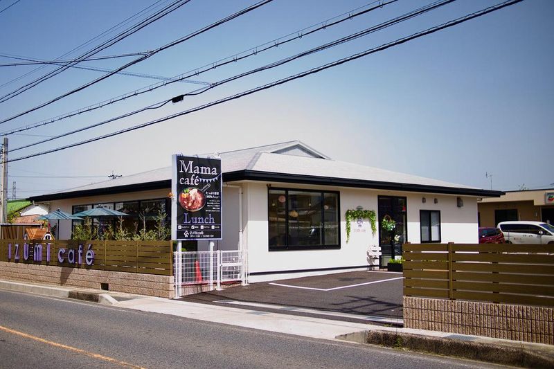 IZUMI café &bistroのアルバイト・バイト求人情報-02