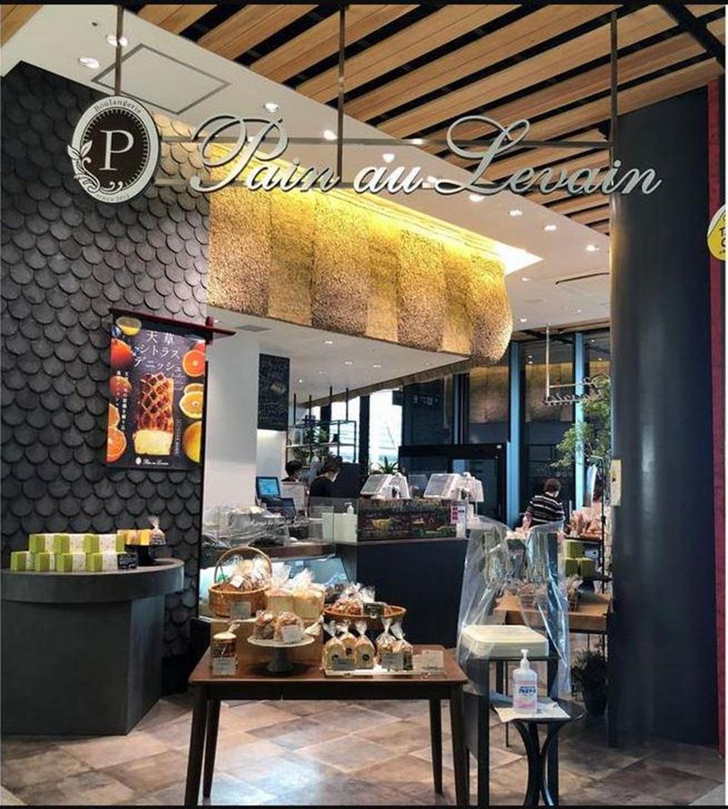 有限会社ワールドベーカリー パンオルヴァン　アミュプラザ店のアルバイト・バイト求人情報-02
