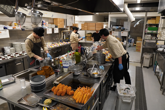 RED° SHOKUDOのアルバイト・バイト求人情報-02