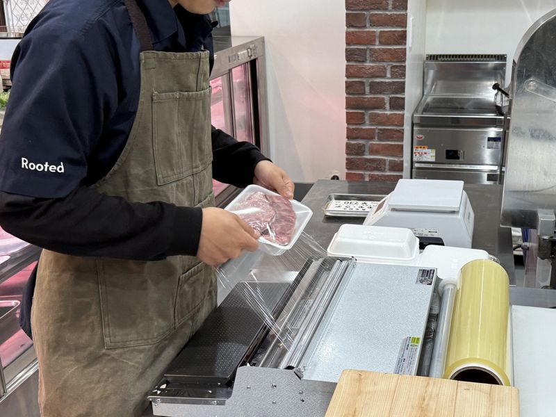 阪本精肉店　深井店のアルバイト・バイト求人情報-02