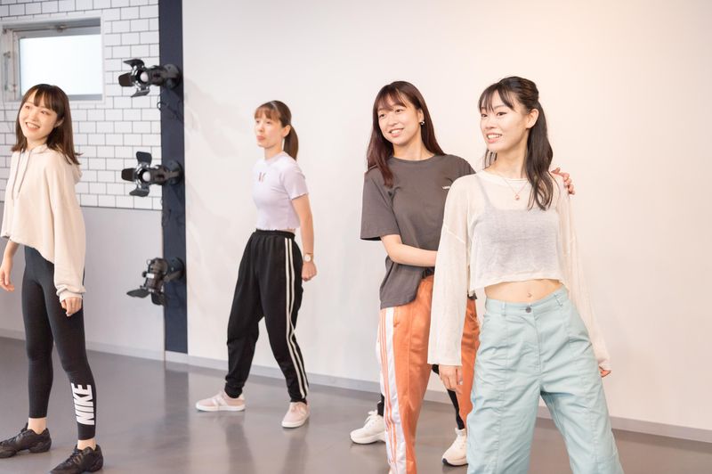 初心者向けダンススクールLr 大阪のアルバイト・バイト求人情報-03