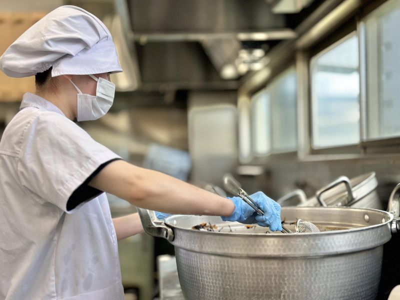 株式会社宮食　認定しらゆりこども園内給食室のアルバイト・バイト求人情報-03