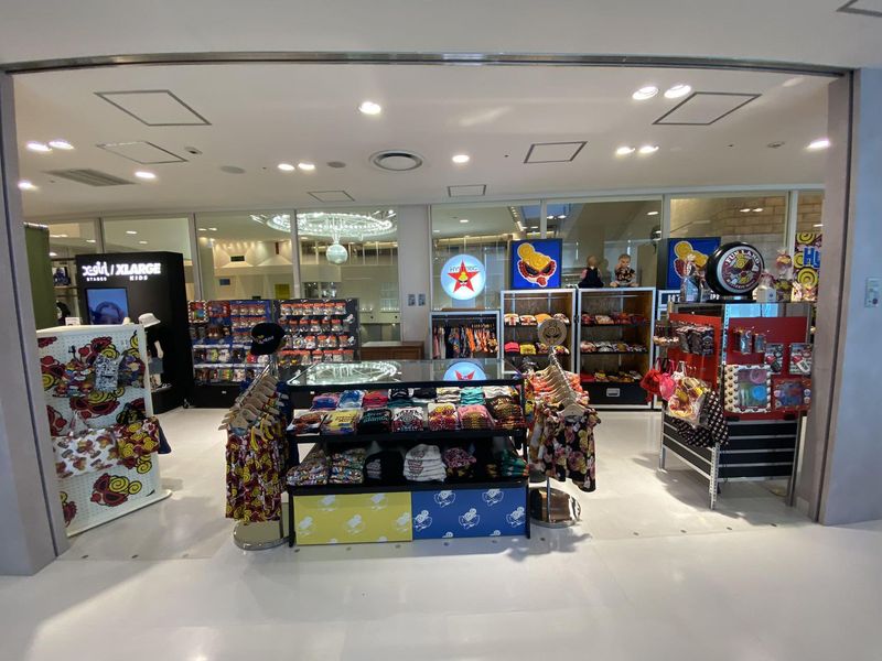 HYSTERIC MINI(ヒステリック ミニ)阪急うめだ本店のアルバイト・バイト求人情報-02