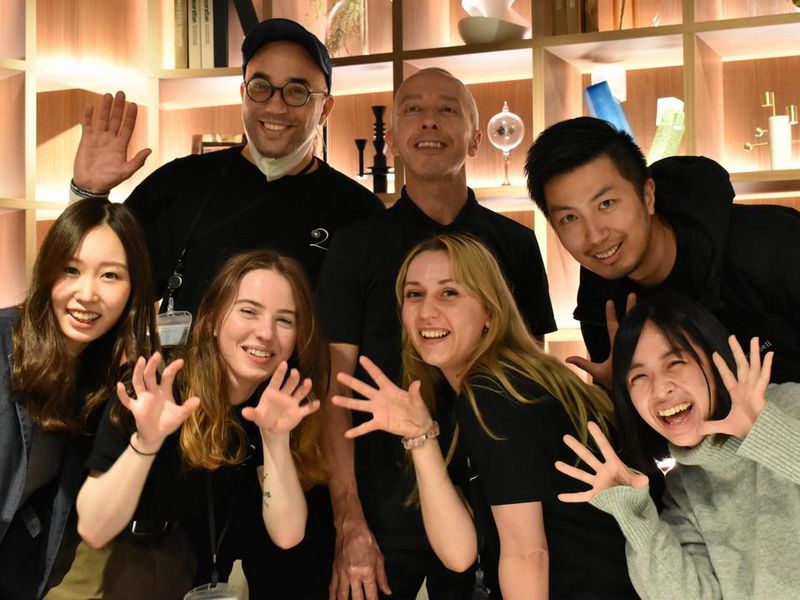 THE　LIVELY　大阪本町のアルバイト・バイト求人情報-01