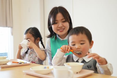 キッズスクウェア日本橋室町のアルバイト・バイト求人情報-03