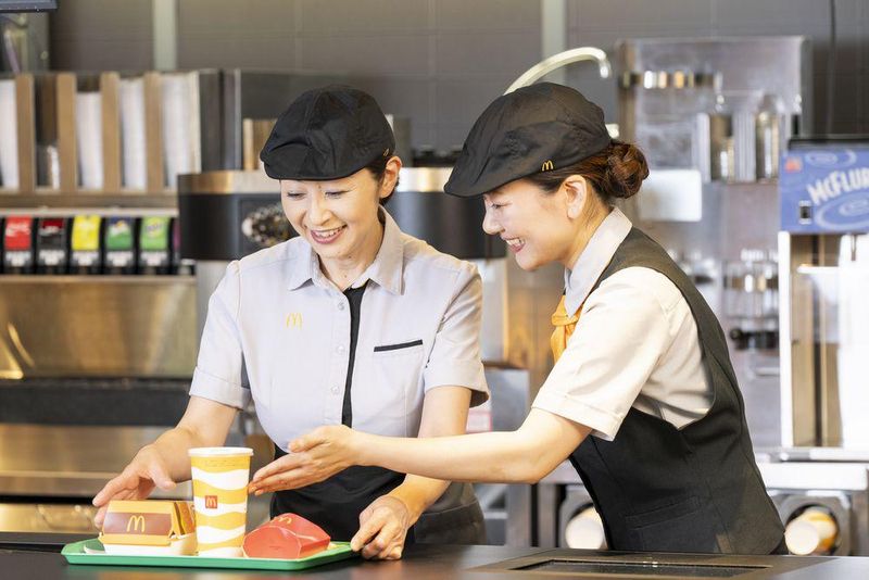 マクドナルド神谷町駅前店のアルバイト・バイト求人情報-02