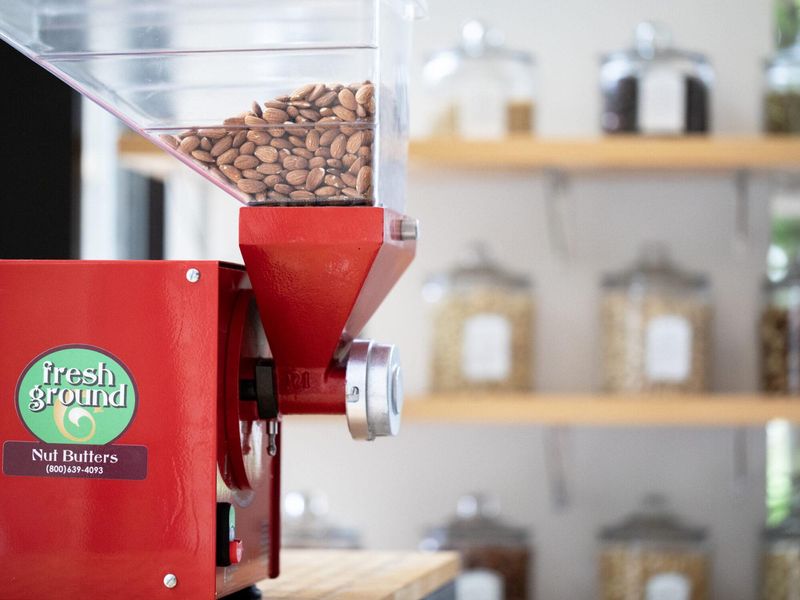 Groovy Nuts Cafeのアルバイト・バイト求人情報-03