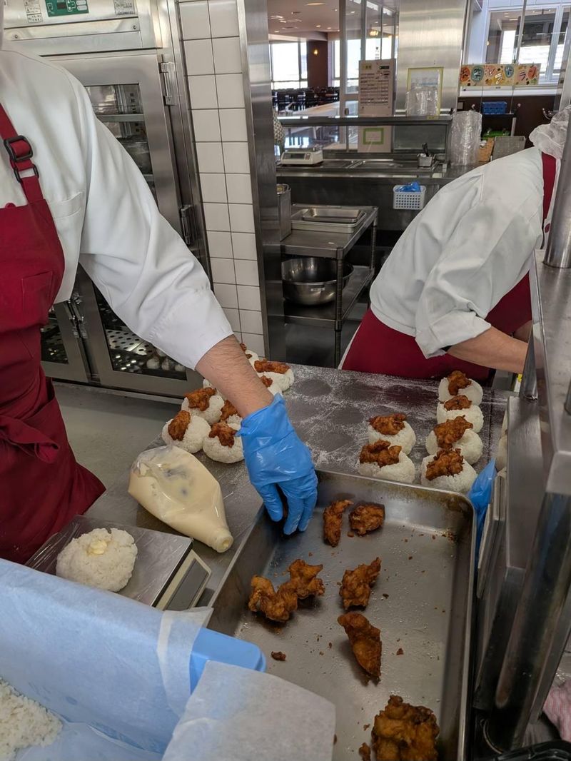 浪速天空レストラン(株式会社ぼんじりフーズ)のアルバイト・バイト求人情報-04