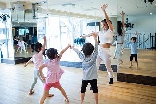 イオンスポーツクラブ3FITマリンピア店のアルバイト・バイト求人情報-03