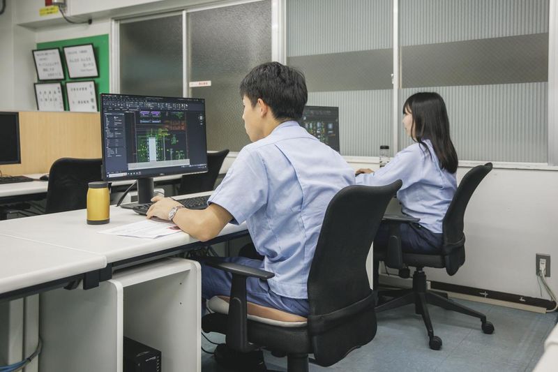 社内業務を効率化!社内システムエンジニア体験プログラム