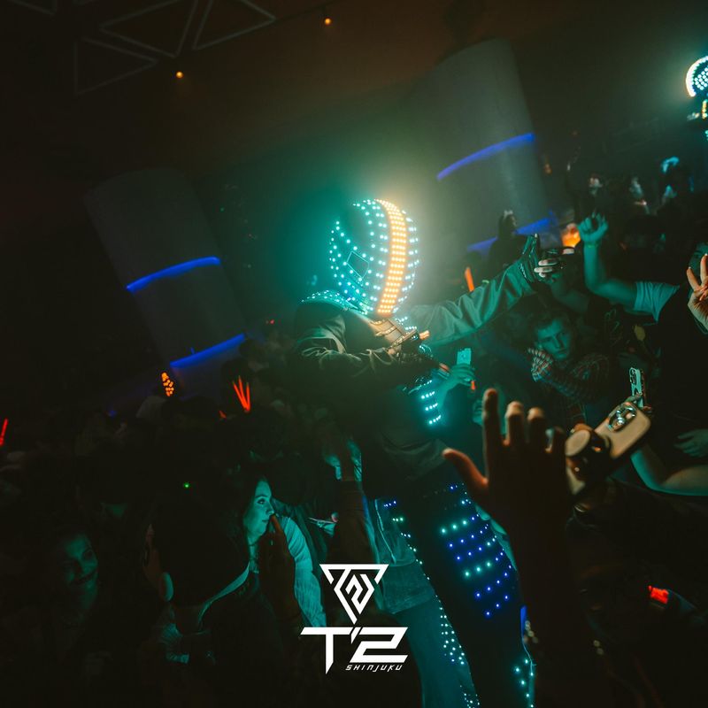 T2 SHINJUKUのアルバイト・バイト求人情報-01