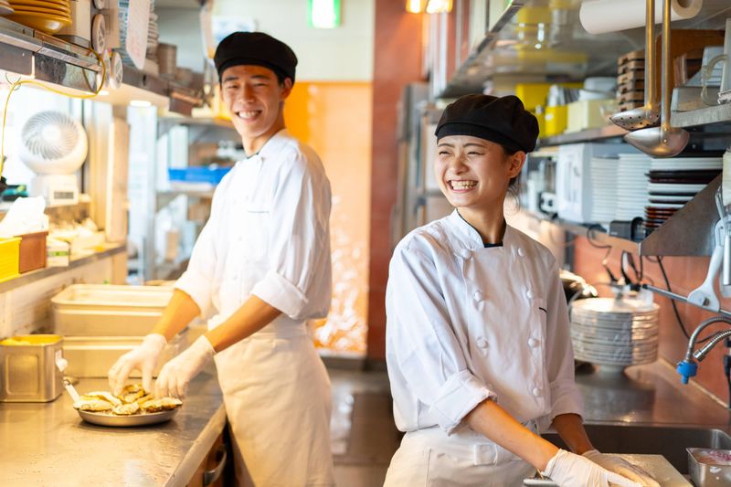 キンカウーカ グリル&オイスターバー 横浜ベイクォーター店のアルバイト・バイト求人情報-25