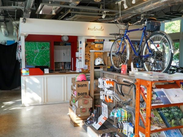 自転車販売スタッフ