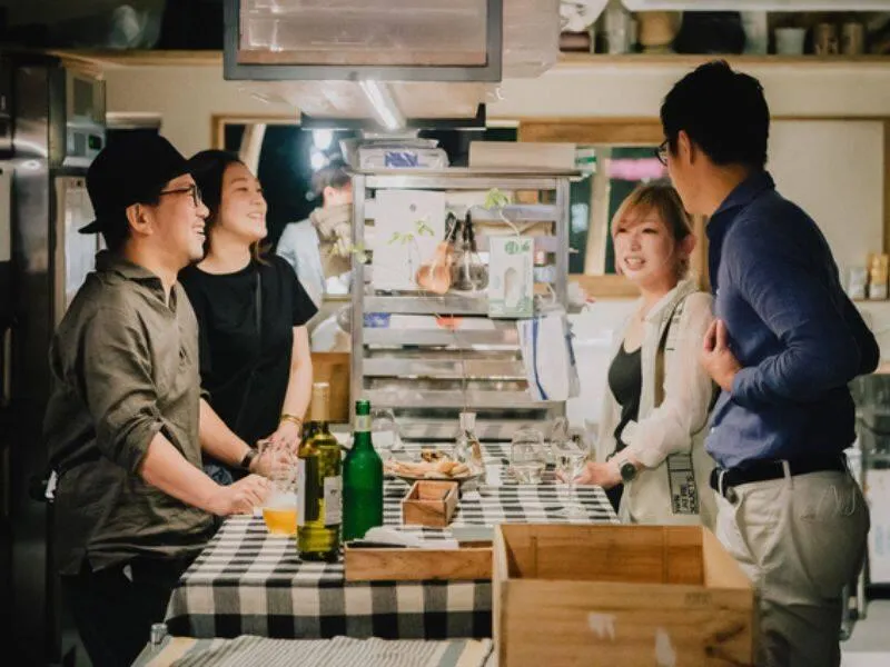 立ち飲みベーカリー うらパネのアルバイト・バイト求人情報