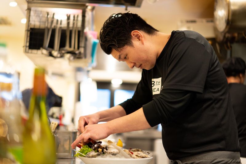 8TH SEA OYSTER Bar　銀座コリドー店のアルバイト・バイト求人情報-03