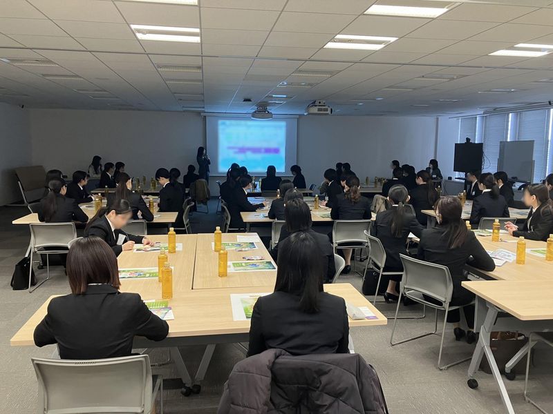 【技術系職種】女性先輩社員座談会(大阪本社・対面)※理系対象