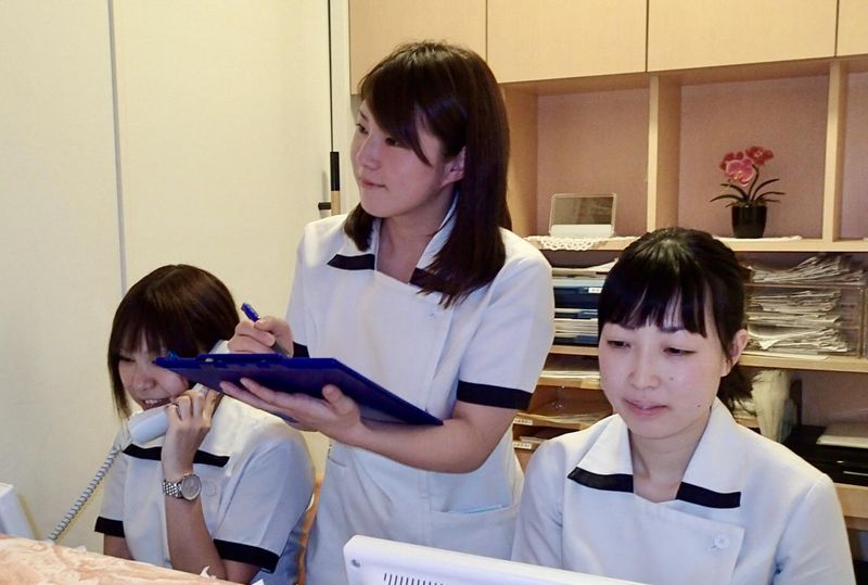クリニックの事務スタッフ