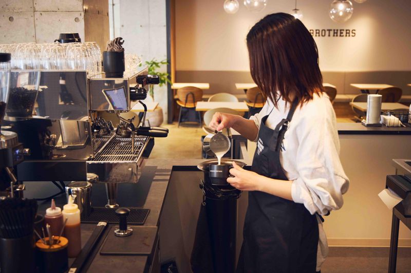 MANDARINE BROTHERS直営店のアルバイト・バイト求人情報-02