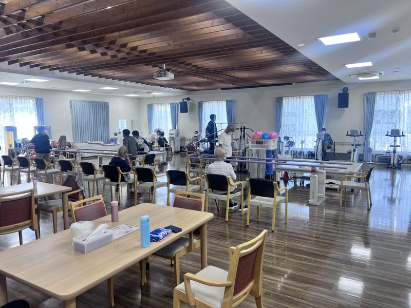 医療法人健愛会　介護老人保健施設ずずらんのアルバイト・バイト求人情報-02