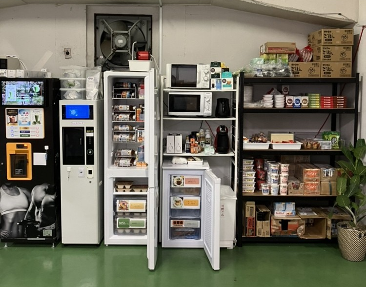 株式会社朋コーポレーション　物流センター/本社の求人情報