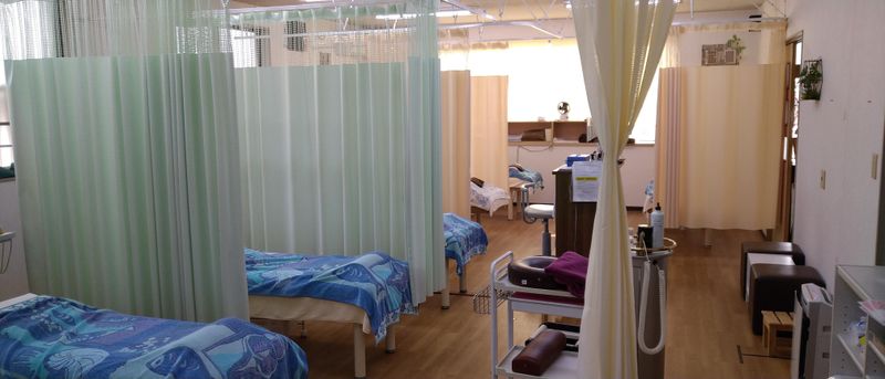 接骨院らくらく堂　ほぐし処りらく堂のアルバイト・バイト求人情報-03