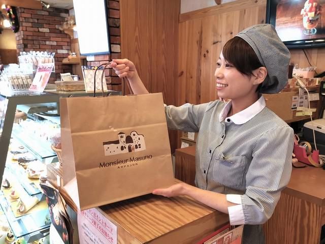 サンタのいるケーキ屋さん　ムッシュマスノアルパジョン仙台一番町店のアルバイト・バイト求人情報-02