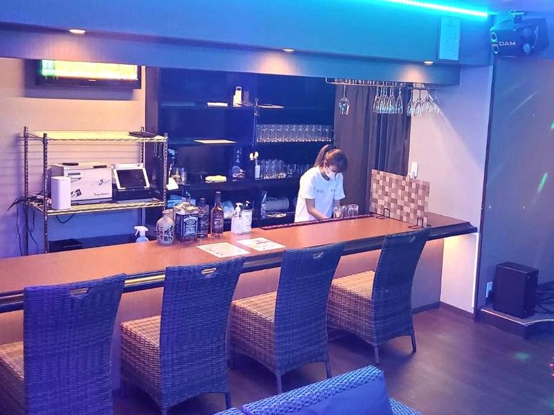 Bar　ごましおのアルバイト・バイト求人情報-02