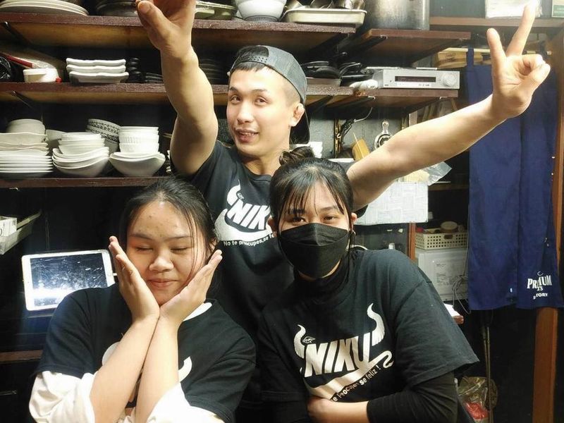 七輪焼肉　ばかとあほ　春吉店のアルバイト・バイト求人情報-02