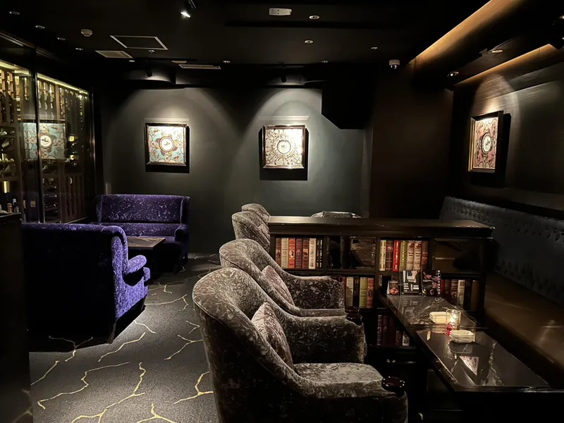 24 LOUNGEのアルバイト・バイト求人情報