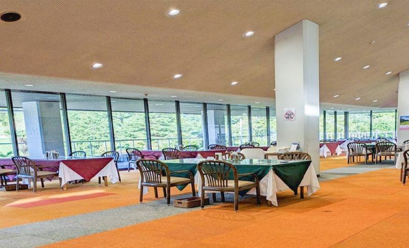 唐沢ゴルフ倶楽部三好コース内レストランのアルバイト・バイト求人情報-02