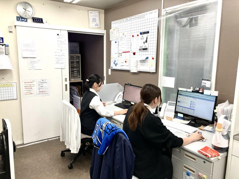 100%新車館つくば中央店のアルバイト・バイト求人情報-04