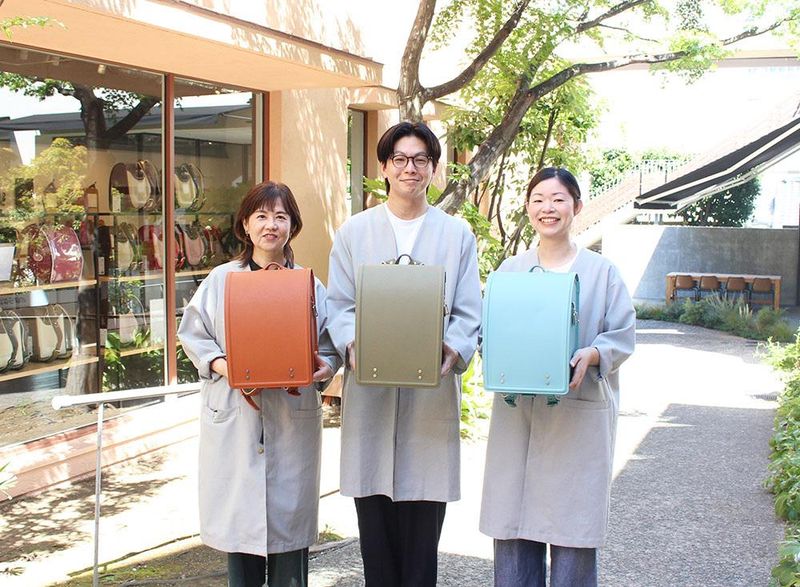 株式会社土屋鞄製造所　童具店・福岡のアルバイト・バイト求人情報-03