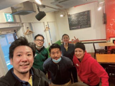 窯焼ピザとイタリアン居酒屋のホールスタッフ