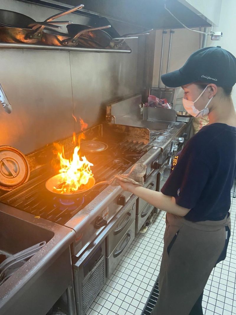 アウトドアカフェ ミールラウンジ ファクトリーのアルバイト・バイト求人情報-02