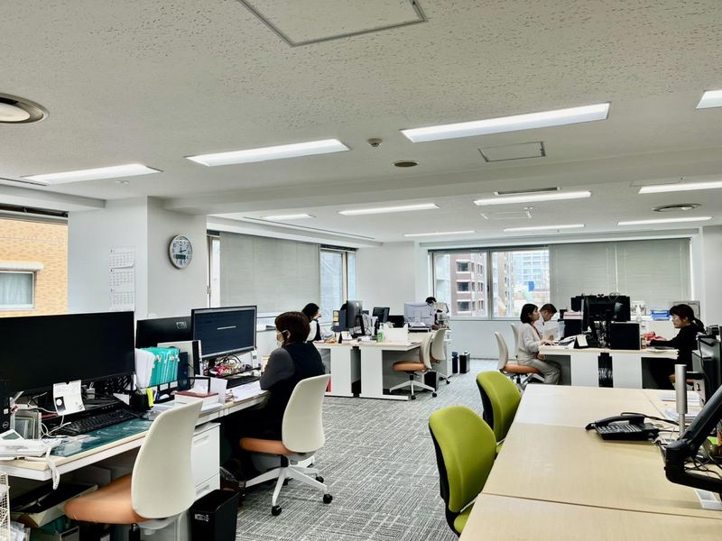 ストラーダ行政書士法人のアルバイト・バイト求人情報-03