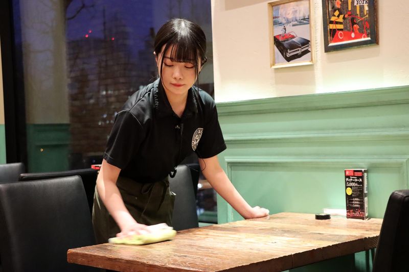 CAFE&BAR Manhattanのアルバイト・バイト求人情報-03