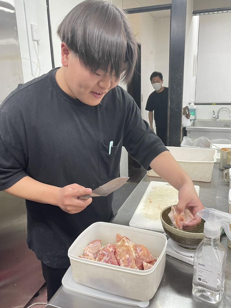 なぜ蕎麦にラー油を入れるのか。 富士店のアルバイト・バイト求人情報-04