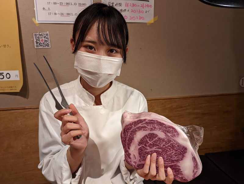 肉と鍋さとりの求人1