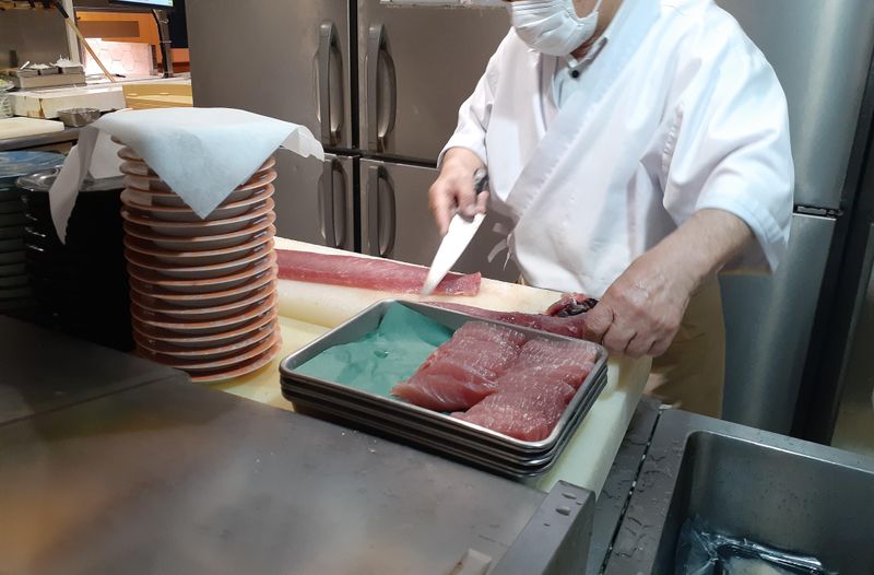 回転すし屋 HiBaRiのアルバイト・バイト求人情報-01