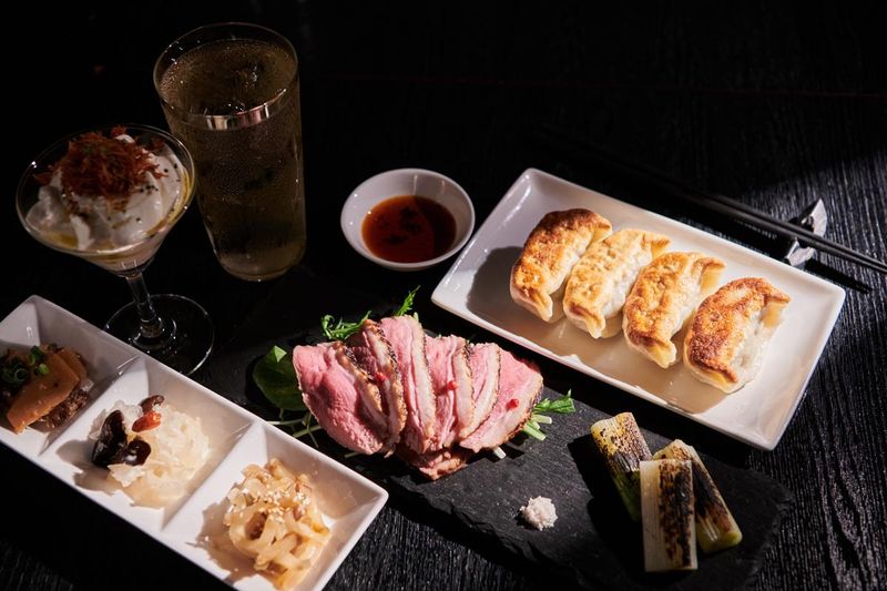 手延べ餃子BAR　Wing Villageのアルバイト・バイト求人情報-04
