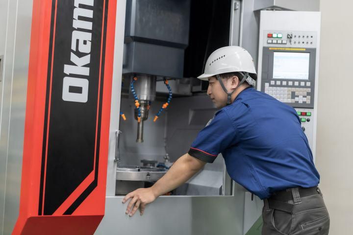 株式会社岡本工作機械製作所
