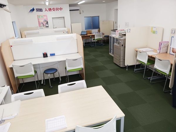 社会担当)小中学生向け個別指導の塾講師