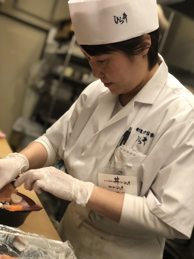 近江町海鮮丼家ひら井のアルバイト・バイト求人情報-05