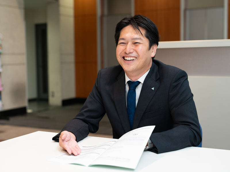 英進館株式会社