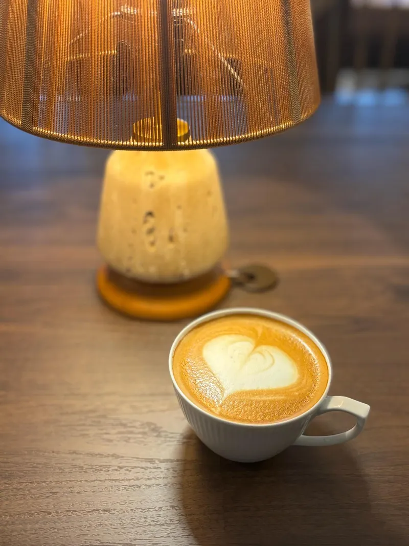 cafe サンモリッツ CACHETTEのアルバイト・バイト求人情報