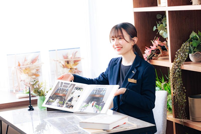 株式会社エスクリ