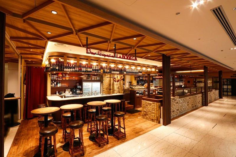 LA BODEGA オアゾ丸の内店のアルバイト・バイト求人情報-01