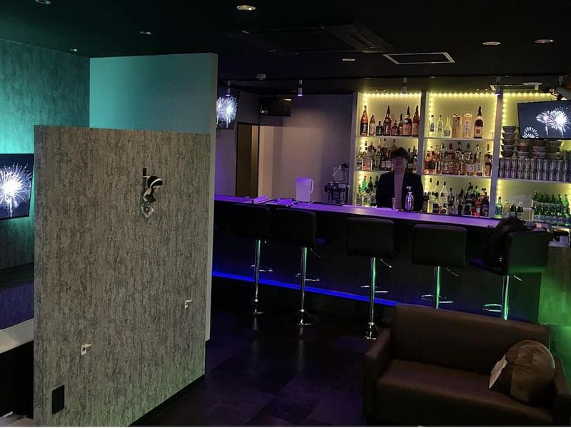 BAR laugh tailのアルバイト・バイト求人情報-03
