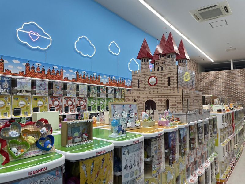 ガチャ王国フォレオ広島東店のアルバイト・バイト求人情報-02