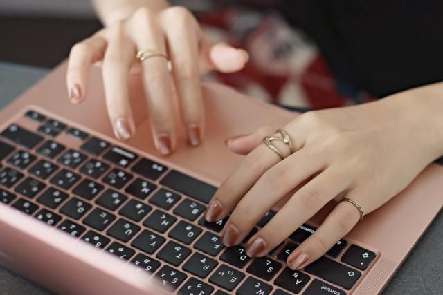 株式会社アップドラフト/ガーデンクリニック　ザ・ホワイトデンタルクリニック福岡院のアルバイト・バイト求人情報-02